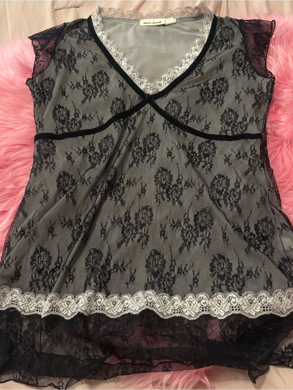 Vintage DKNY Black Lace V Neck Top Size L GREY and Black Short Sleeve